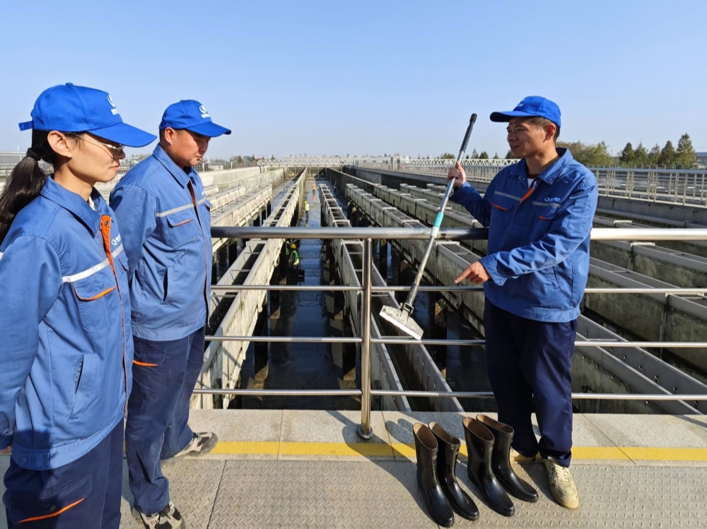 久久久天堂国产精品女人